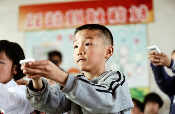 小魚易連雙師課堂：這很可能是10年后課堂的真實模樣！