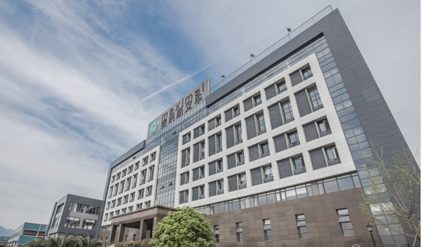 海斯特美科斯采用AUCTOPUS-PSTN基本型會議電話