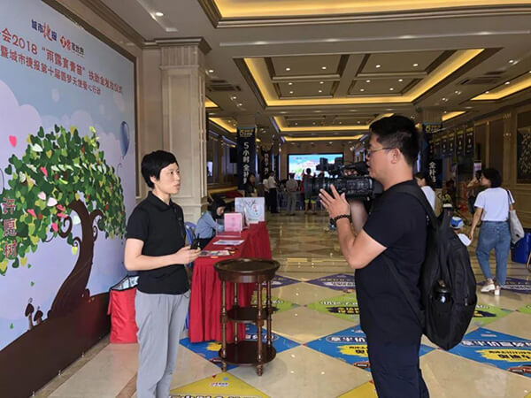 張惠榮副總接受電視臺采訪